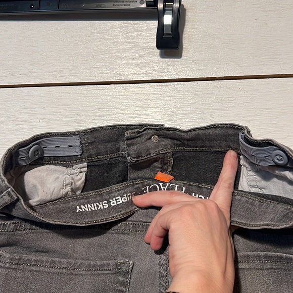 Kids size 16 skinny jeans- grey colored - Picture 5 of 5